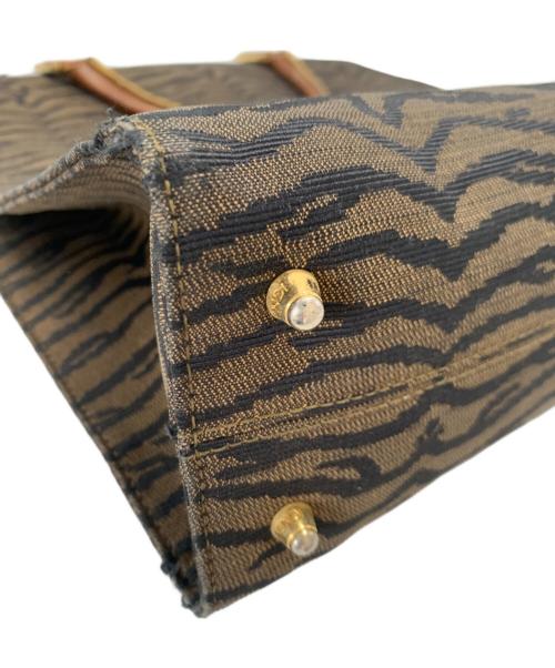 FENDI（フェンディ）FENDI (フェンディ) ハンドバッグ ブラウンの古着・服飾アイテム