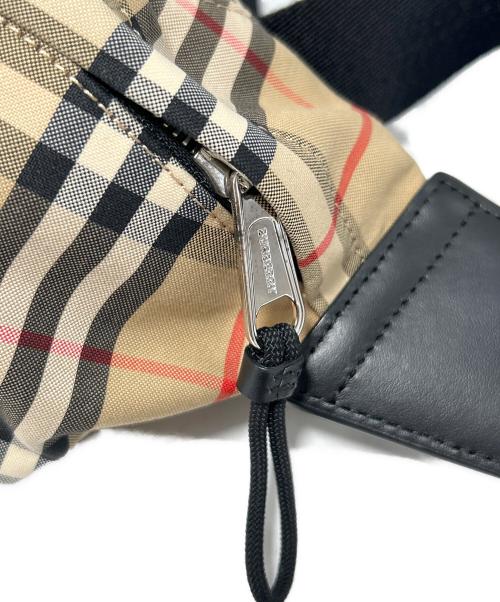 BURBERRY（バーバリー）BURBERRY (バーバリー) ボディバッグ ベージュの古着・服飾アイテム
