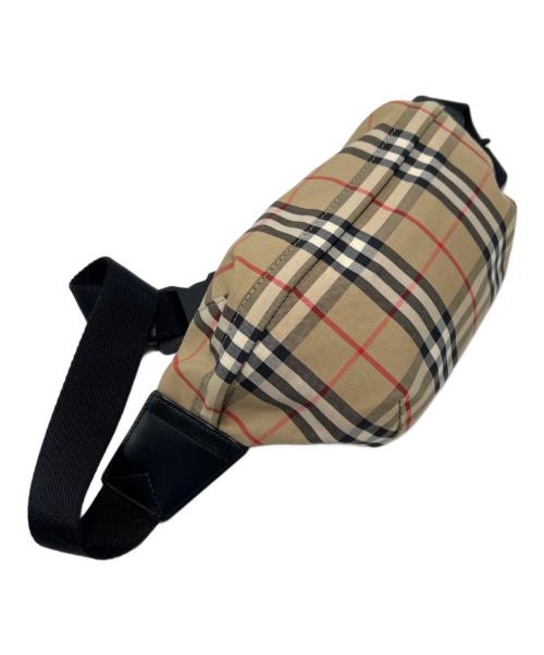 BURBERRY（バーバリー）BURBERRY (バーバリー) ボディバッグ ベージュの古着・服飾アイテム