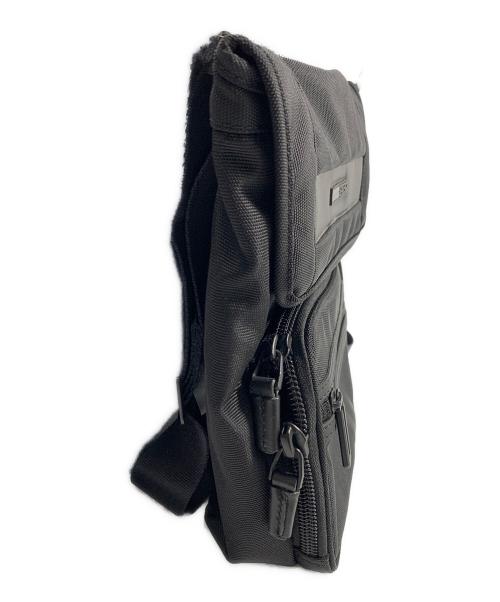 ZERO HALLIBURTON（ゼロ ハリバートン）ZERO HALLIBURTON (ゼロ ハリバートン) ショルダーバッグ ブラックの古着・服飾アイテム