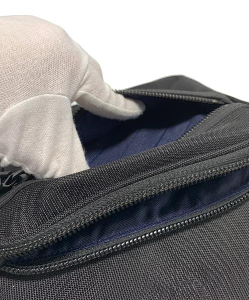 ZERO HALLIBURTON（ゼロ ハリバートン）ZERO HALLIBURTON (ゼロ ハリバートン) ショルダーバッグ ブラックの古着・服飾アイテム