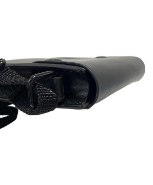 FRED PERRY（フレッドペリー）FRED PERRY (フレッドペリー) ショルダーバッグ ブラックの古着・服飾アイテム