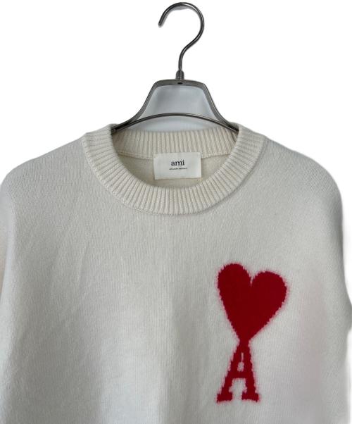AMI Alexandre Mattiussi（アミアレクサンドルマテュッシ）AMI Alexandre Mattiussi (アミアレクサンドルマテュッシ) 厚手ニット アイボリー×レッド サイズ:Sの古着・服飾アイテム