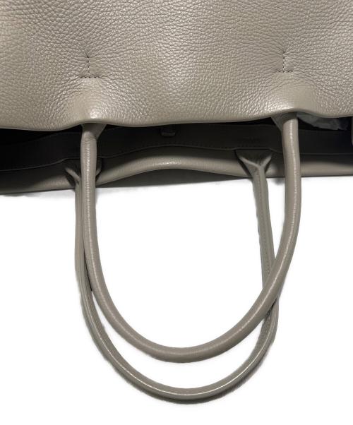 FURLA（フルラ）FURLA (フルラ) トートバッグ グレーの古着・服飾アイテム