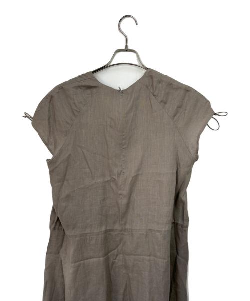 DoCLASSE（ドゥクラッセ）DoCLASSE (ドゥクラッセ) ノースリーブワンピース ブラウン サイズ:15 未使用品の古着・服飾アイテム
