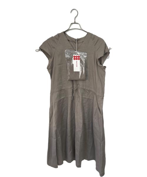 DoCLASSE（ドゥクラッセ）DoCLASSE (ドゥクラッセ) ノースリーブワンピース ブラウン サイズ:15 未使用品の古着・服飾アイテム