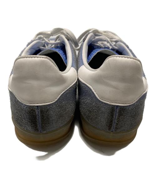 adidas（アディダス）adidas (アディダス) スニーカー スカイブルー×ベージュ サイズ:UK８の古着・服飾アイテム