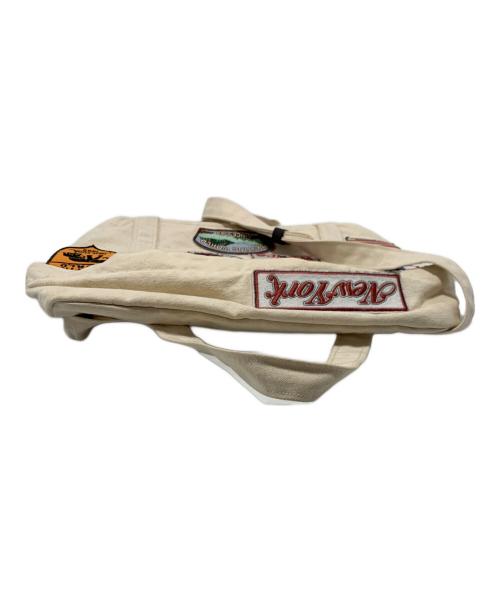 HUNTING WORLD（ハンティングワールド）HUNTING WORLD (ハンティングワールド) ワッペンデニムショルダーバッグ アイボリーの古着・服飾アイテム