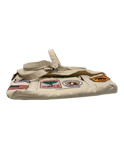 HUNTING WORLD（ハンティングワールド）HUNTING WORLD (ハンティングワールド) ワッペンデニムショルダーバッグ アイボリーの古着・服飾アイテム