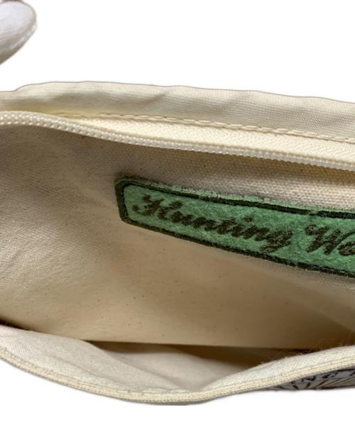 HUNTING WORLD（ハンティングワールド）HUNTING WORLD (ハンティングワールド) ワッペンデニムショルダーバッグ アイボリーの古着・服飾アイテム