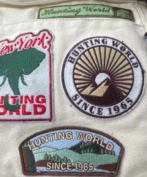 HUNTING WORLD（ハンティングワールド）HUNTING WORLD (ハンティングワールド) ワッペンデニムショルダーバッグ アイボリーの古着・服飾アイテム