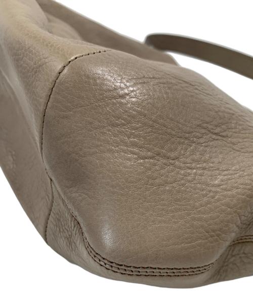 HIROFU（ヒロフ）HIROFU (ヒロフ) ワンショルダーバッグ ベージュの古着・服飾アイテム