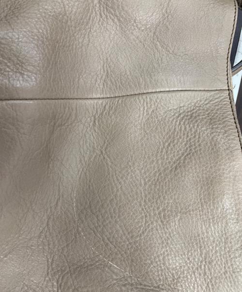 HIROFU（ヒロフ）HIROFU (ヒロフ) ワンショルダーバッグ ベージュの古着・服飾アイテム