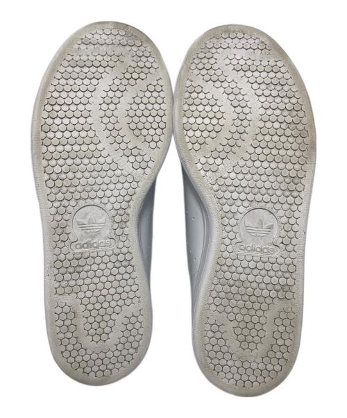 adidas（アディダス）adidas (アディダス) スニーカー ホワイト×グリーン サイズ:25.5cmの古着・服飾アイテム