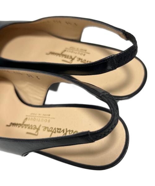 Salvatore Ferragamo（サルヴァトーレ フェラガモ）Salvatore Ferragamo (サルヴァトーレ フェラガモ) パンプス ブラック サイズ:5 1/2の古着・服飾アイテム
