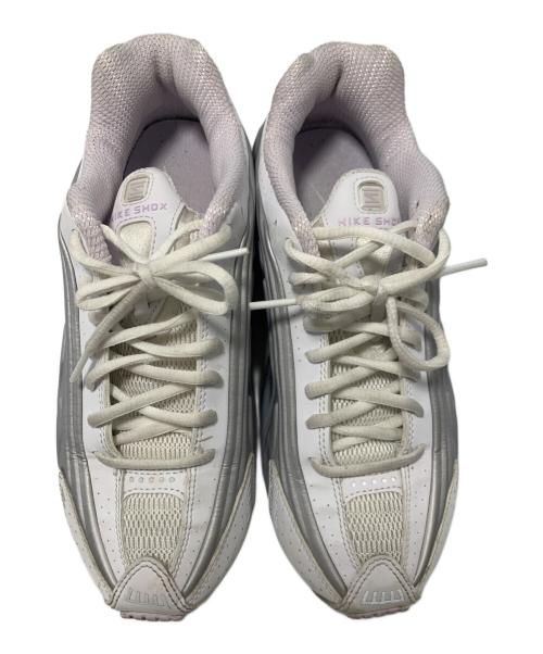 NIKE（ナイキ）NIKE (ナイキ) スニーカー ホワイト×シルバー サイズ:25cmの古着・服飾アイテム