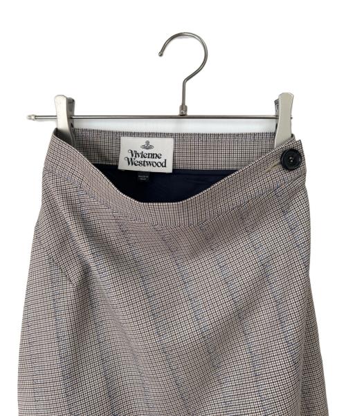 Vivienne Westwood（ヴィヴィアンウエストウッド）Vivienne Westwood (ヴィヴィアンウエストウッド) スカート ベージュ サイズ:36の古着・服飾アイテム