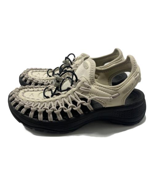 KEEN（キーン）KEEN (キーン) カジュアルシューズ ホワイト×ブラック サイズ:SIZE 37の古着・服飾アイテム