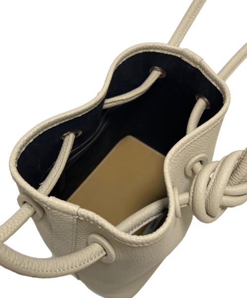 VASIC（ヴァジック）VASIC (ヴァジック) 巾着バッグ アイボリーの古着・服飾アイテム