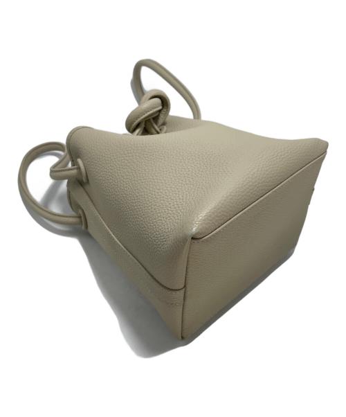 VASIC（ヴァジック）VASIC (ヴァジック) 巾着バッグ アイボリーの古着・服飾アイテム