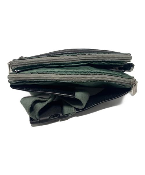 Orobianco（オロビアンコ）Orobianco (オロビアンコ) ボディーバッグ ブラック×グリーンの古着・服飾アイテム