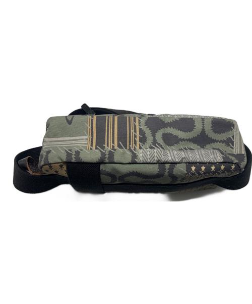 Vivienne Westwood man（ヴィヴィアン ウェストウッド マン）Vivienne Westwood man (ヴィヴィアン ウェストウッド マン) ボディーバッグ オリーブの古着・服飾アイテム