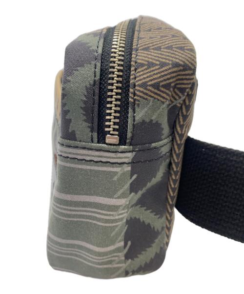 Vivienne Westwood man（ヴィヴィアン ウェストウッド マン）Vivienne Westwood man (ヴィヴィアン ウェストウッド マン) ボディーバッグ オリーブの古着・服飾アイテム