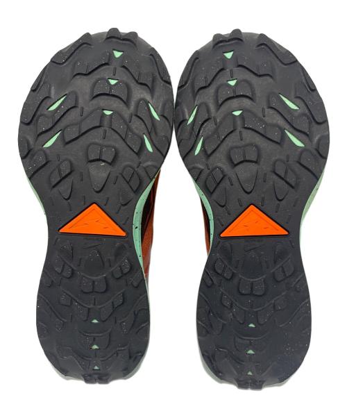 NIKE（ナイキ）NIKE (ナイキ) スニーカー ブラウン サイズ:26cmの古着・服飾アイテム