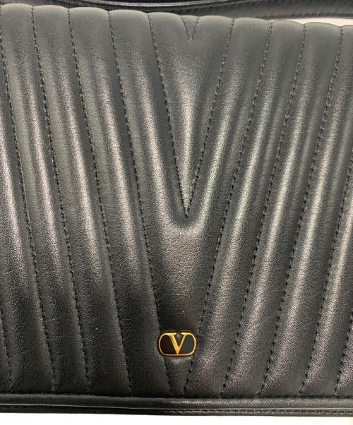 VALENTINO GARAVANI（ヴァレンティノ・ガラヴァーニ）VALENTINO GARAVANI (ヴァレンティノ・ガラヴァーニ) ハンドバッグ ブラックの古着・服飾アイテム