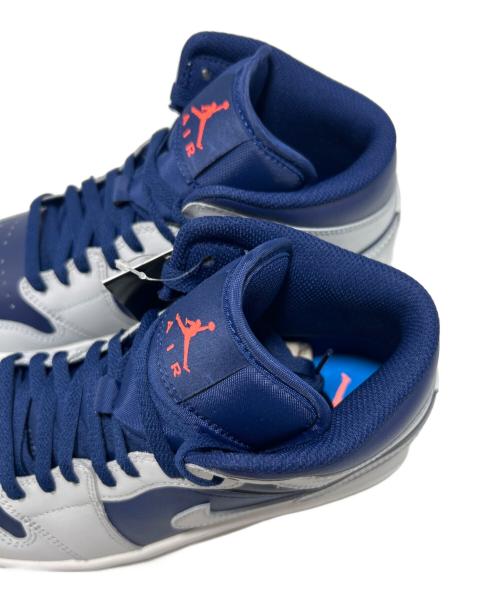 NIKE（ナイキ）NIKE (ナイキ) AIR JODAN 1 MID BLUE VOID グレー×ネイビー サイズ:26.5 未使用品の古着・服飾アイテム