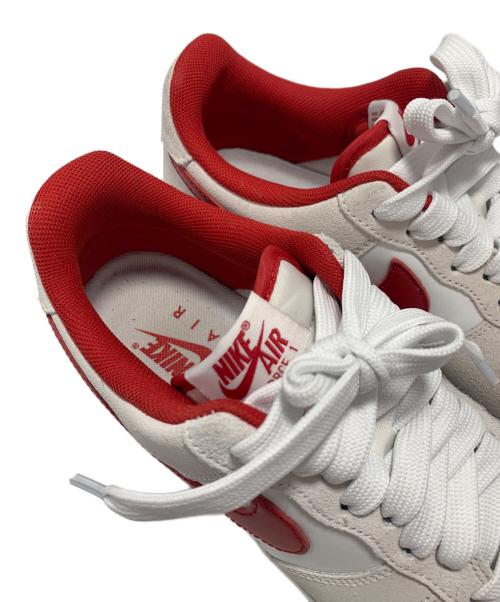 NIKE（ナイキ）NIKE (ナイキ) AIR FORCE 1 '07 LV8 グレー×レッド サイズ:26.5cmの古着・服飾アイテム