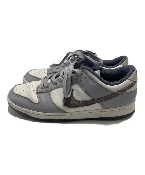 NIKE（ナイキ）NIKE (ナイキ) スニーカー ホワイト×グレー サイズ:28cmの古着・服飾アイテム