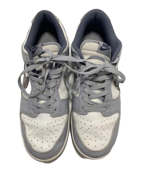 NIKE（ナイキ）NIKE (ナイキ) スニーカー ホワイト×グレー サイズ:28cmの古着・服飾アイテム