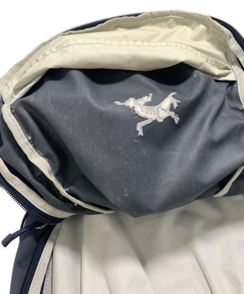 ARC'TERYX（アークテリクス）ARC'TERYX (アークテリクス) バックパック ネイビーの古着・服飾アイテム