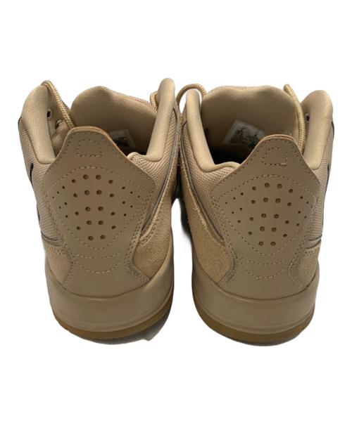 NIKE（ナイキ）NIKE (ナイキ) スニーカー ライトブラウン サイズ:26cmの古着・服飾アイテム
