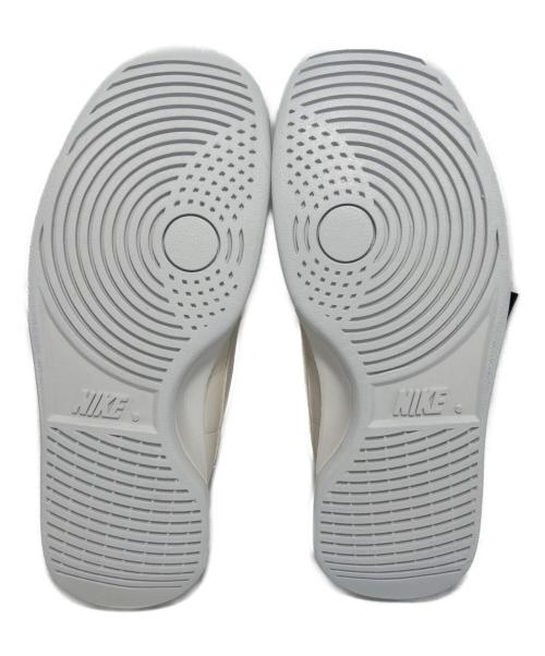 NIKE（ナイキ）NIKE (ナイキ) スニーカー ホワイト サイズ:28の古着・服飾アイテム