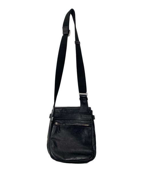 TUMI（トゥミ）TUMI (トゥミ) レザーショルダーバッグ ブラックの古着・服飾アイテム