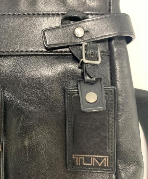 TUMI（トゥミ）TUMI (トゥミ) レザーショルダーバッグ ブラックの古着・服飾アイテム