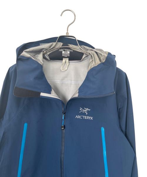 ARC'TERYX（アークテリクス）ARC'TERYX (アークテリクス) ベータSLハイブリッドジャケット ブルー サイズ:Mの古着・服飾アイテム
