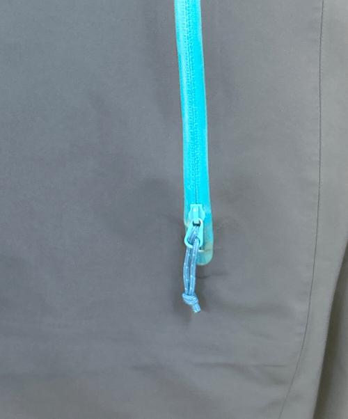 ARC'TERYX（アークテリクス）ARC'TERYX (アークテリクス) ベータSLハイブリッドジャケット ブルー サイズ:Mの古着・服飾アイテム
