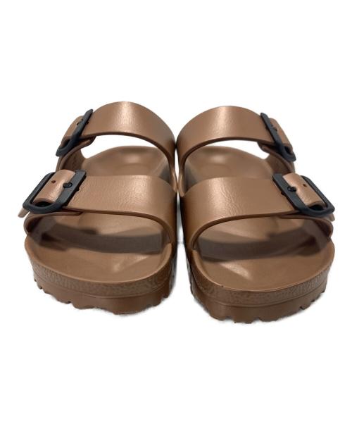 BIRKENSTOCK（ビルケンシュトック）BIRKENSTOCK (ビルケンシュトック) メタリックサンダル ブラウン サイズ:24cmの古着・服飾アイテム