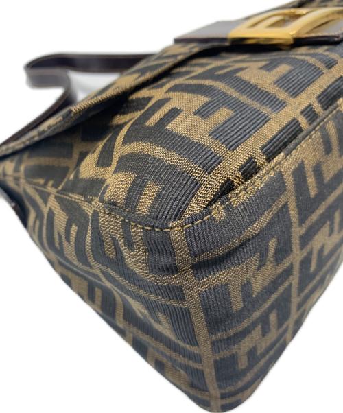 FENDI（フェンディ）FENDI (フェンディ) ショルダーバッグ ブラウンの古着・服飾アイテム