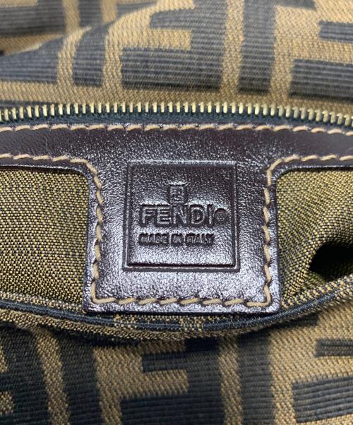 FENDI（フェンディ）FENDI (フェンディ) ショルダーバッグ ブラウンの古着・服飾アイテム