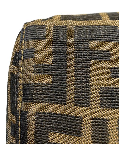 FENDI（フェンディ）FENDI (フェンディ) ショルダーバッグ ブラウンの古着・服飾アイテム