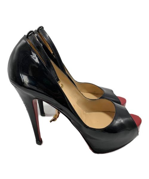 Christian Louboutin（クリスチャン・ルブタン）Christian Louboutin (クリスチャン・ルブタン) ハイヒールエナメルパンプス ブラック サイズ:38 1/2の古着・服飾アイテム