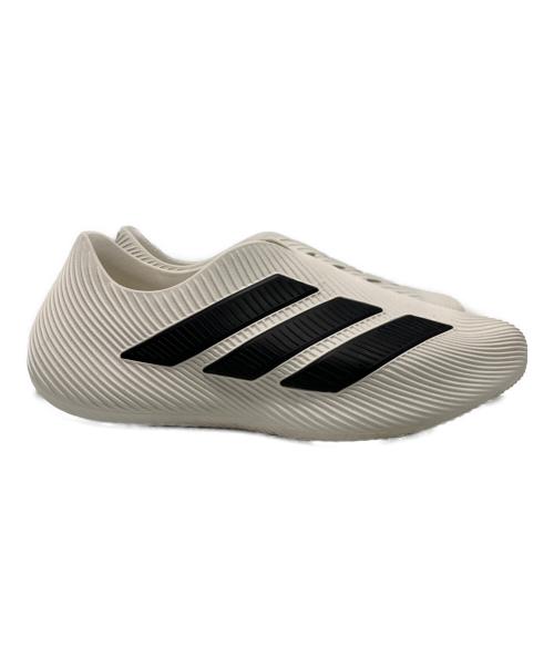 adidas（アディダス）adidas (アディダス) サンダル ホワイト×ブラック サイズ:26.5cmの古着・服飾アイテム