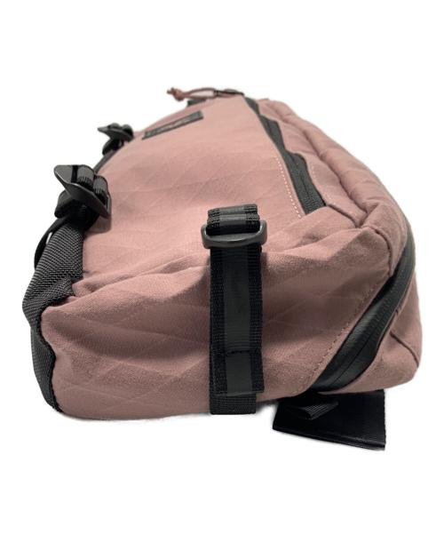 CHROME（クローム）CHROME (クローム) ボディーバッグ ピンクの古着・服飾アイテム