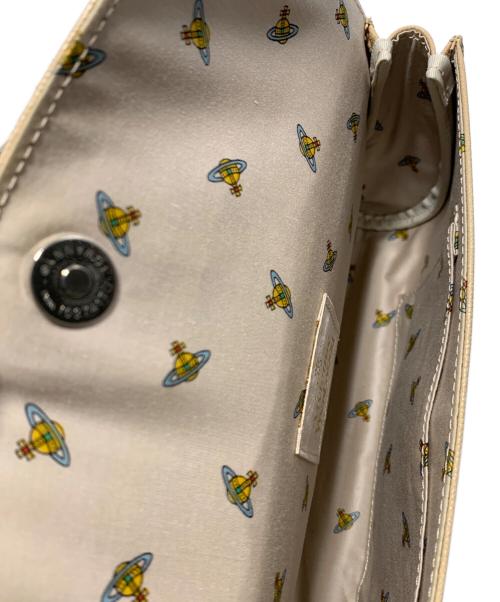 Vivienne Westwood（ヴィヴィアンウエストウッド）Vivienne Westwood (ヴィヴィアンウエストウッド) ハンドバッグ ベージュ系の古着・服飾アイテム