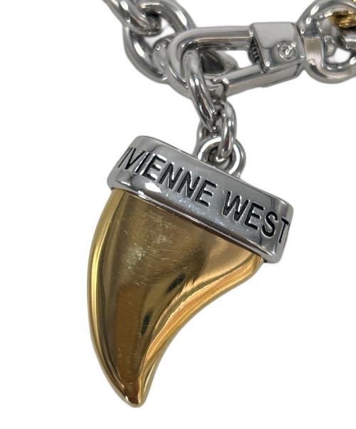 Vivienne Westwood（ヴィヴィアンウエストウッド）Vivienne Westwood (ヴィヴィアンウエストウッド) シャークトゥースネックレス シルバー×ゴールドの古着・服飾アイテム