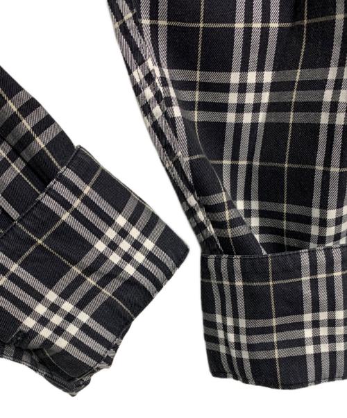 BURBERRY GOLF（バーバリーゴルフ）BURBERRY GOLF (バーバリーゴルフ) 長袖シャツ グレー×ホワイト サイズ:SIZE Mの古着・服飾アイテム